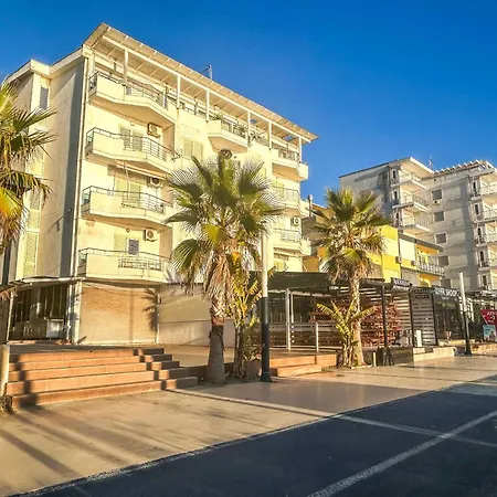 Nicolas 618 * Durres