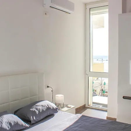 Nicolas 618 Apartment Durres